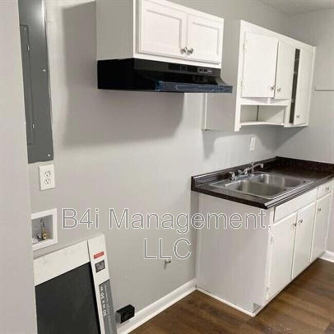 Building Photo - 719 Palmetto Ave