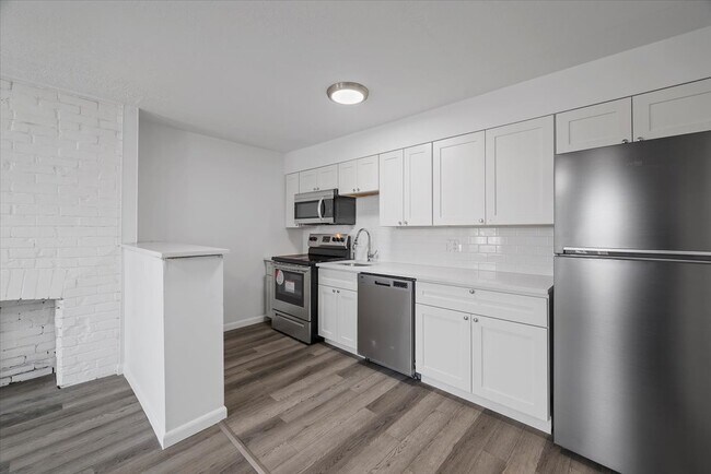 Foto del edificio - 612 N Saint Clair St