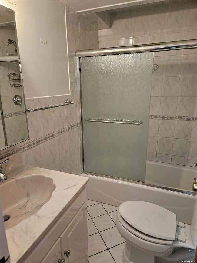 Foto del edificio - 41-15 Ditmars Blvd