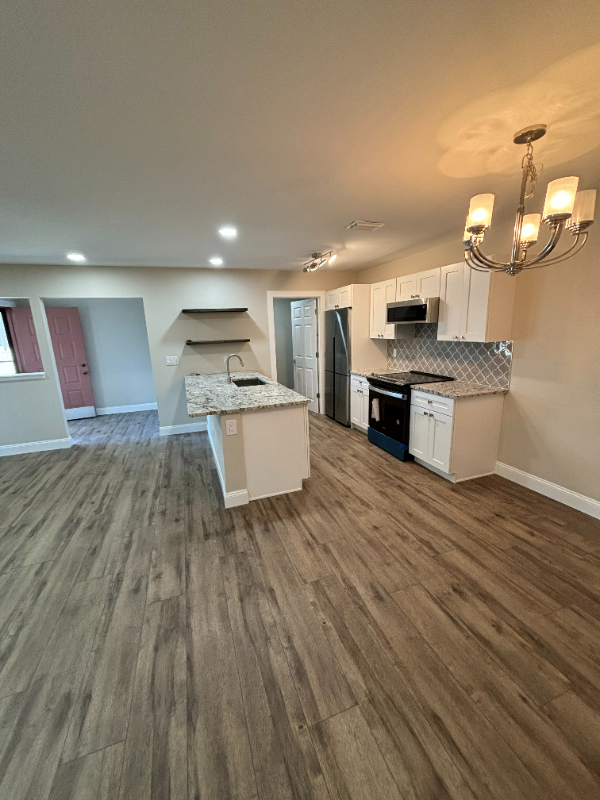 Building Photo - 3993 NW Cinnamon Tree Cir