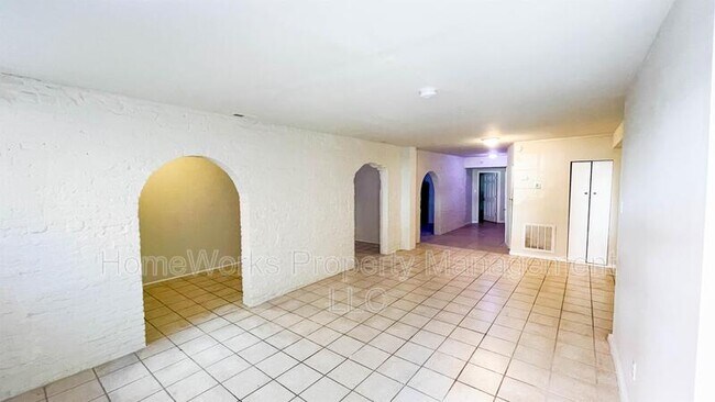 Building Photo - 1410 Madison Ave