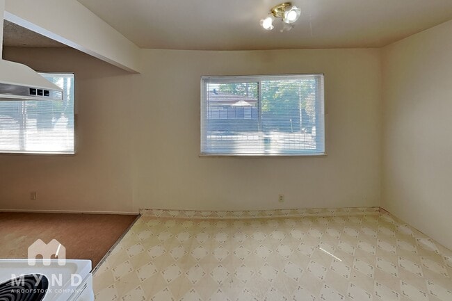 Foto del edificio - 481 Auburn Way