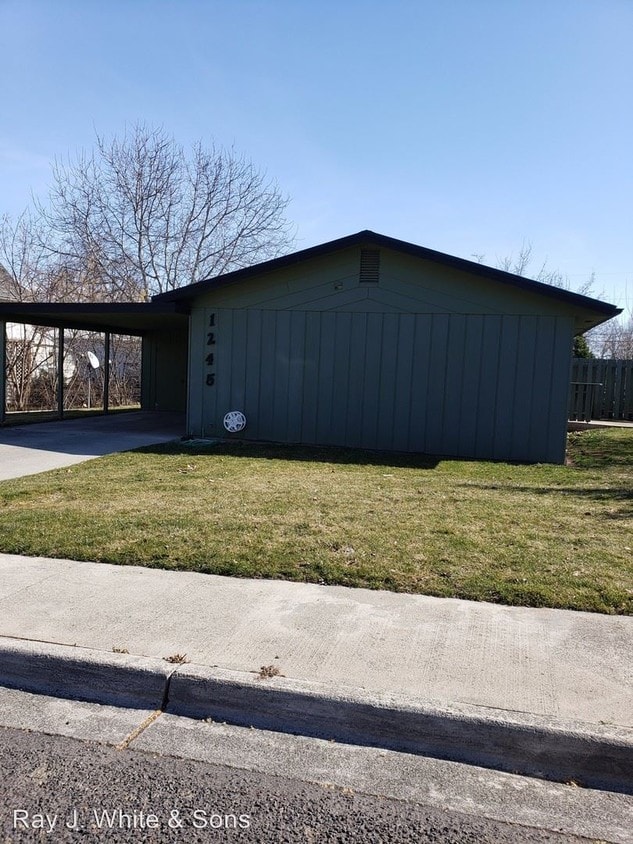 Primary Photo - 1245 McCarroll St