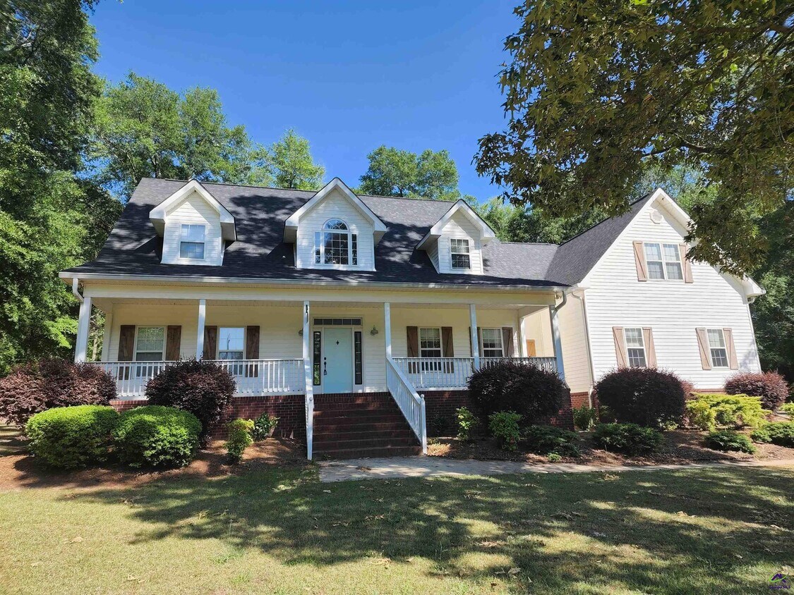 Primary Photo - 225 Sandbed Rd