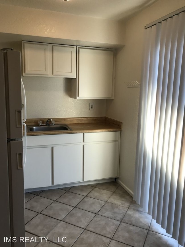 Building Photo - 2304 Santa Ynez Dr
