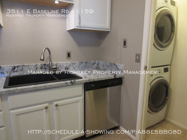 Building Photo - UPGRADED CONDO WITH MOUNTAIN VIEWS!!