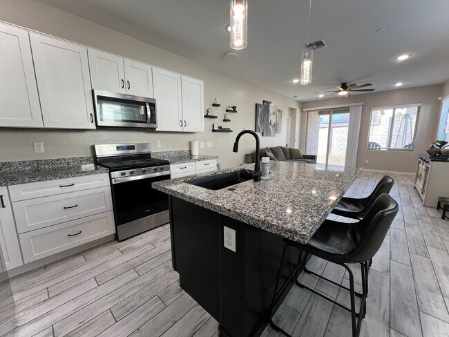 Foto del edificio - 2126 N Marketside Ave