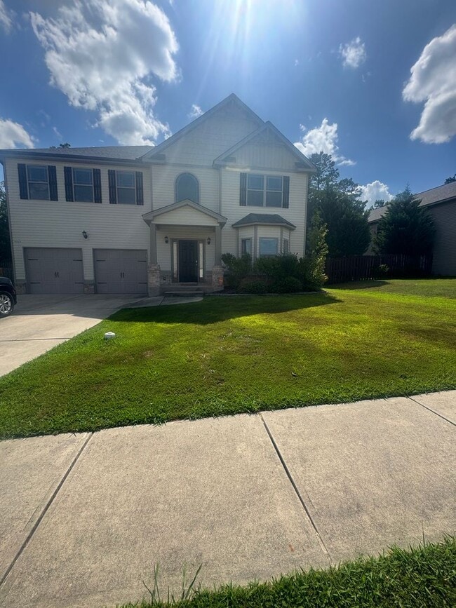 Building Photo - 2775 Huntcliffe Dr