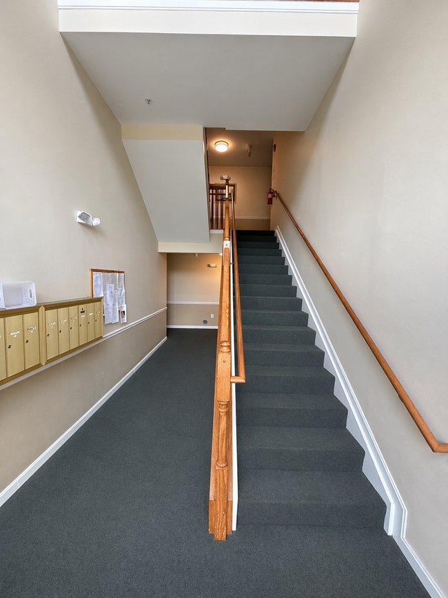 Building Photo - 1411 Bonnett Pl