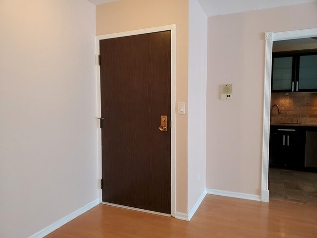 Building Photo - 2 Villa Verde Dr