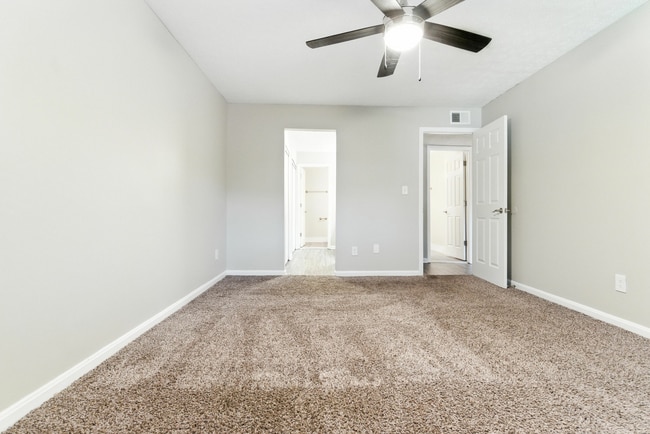 9400 Hurstbourne Park Blvd-93.jpg - The Rye Apartments