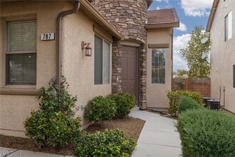 Building Photo - 787 Rise Canyon Dr