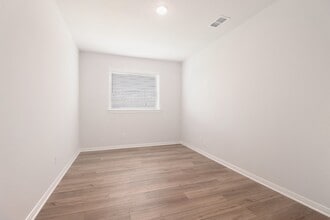 Building Photo - 18203 Lilac Woods Trl Building Photo - 18203 Lilac Woods Trl