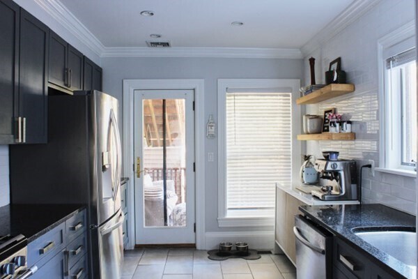 Foto del edificio - 352 K St