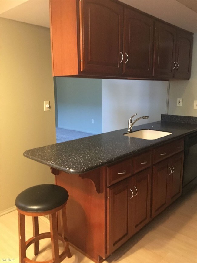Foto del edificio - 14124 Ziegler St