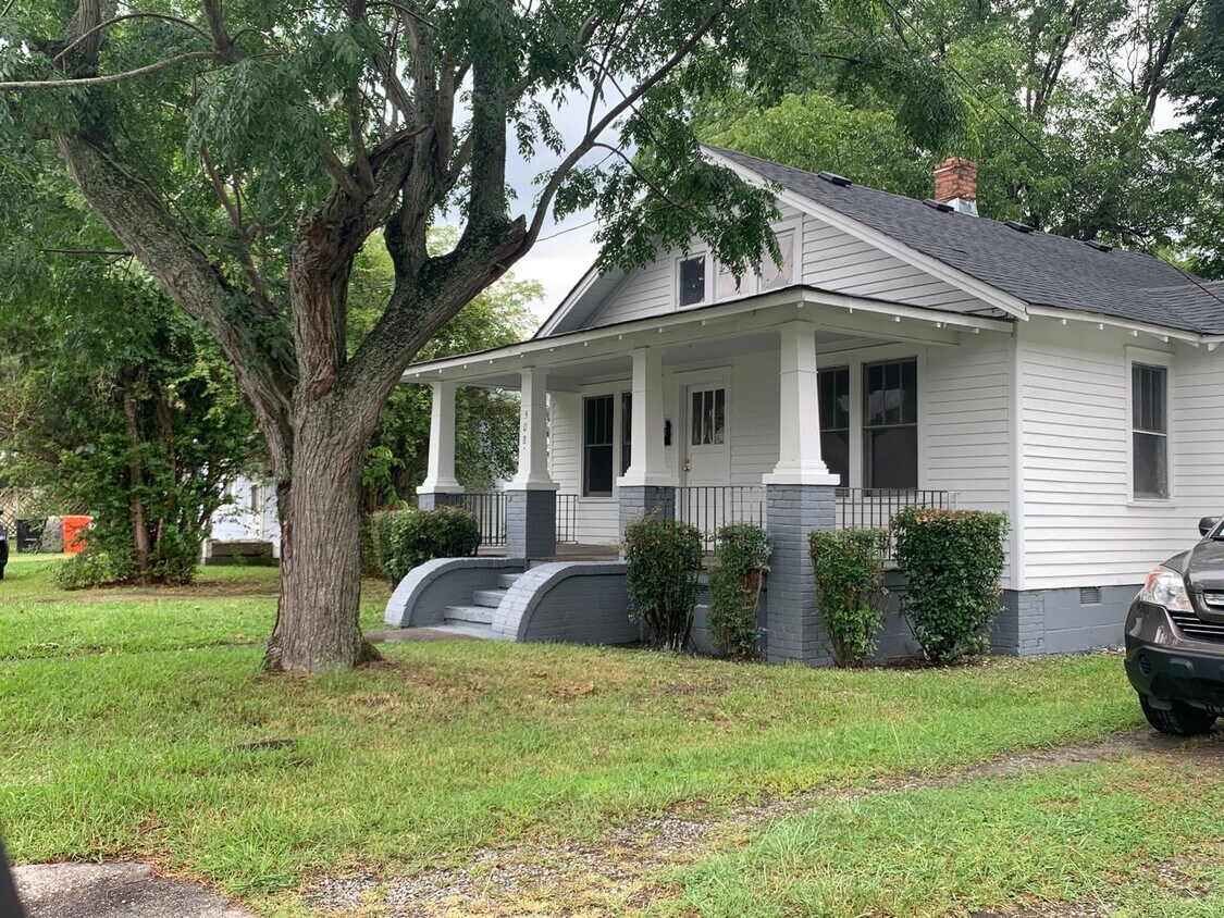 Foto principal - Quaint home located in City Limits