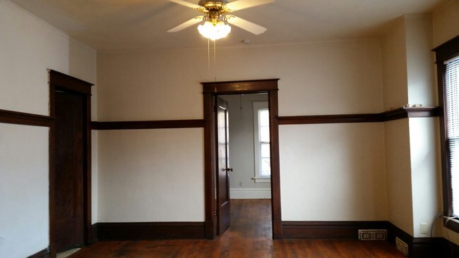 Foto del edificio - 1616 5th Ave SE