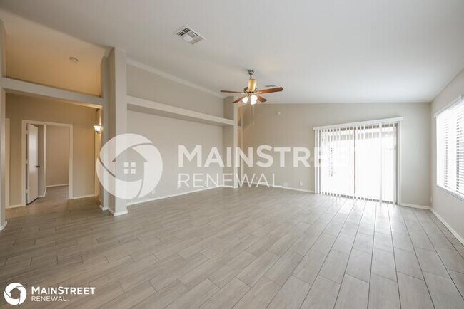 Building Photo - 3202 W Louise Dr, Phoenix, AZ 85027