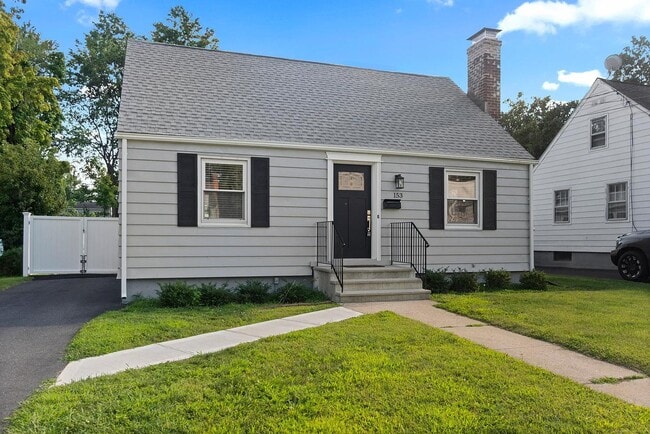 Photo - 153 Englewood Ave House