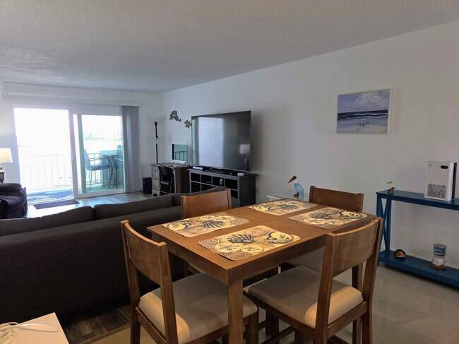 Foto del edificio - 285 107th Ave