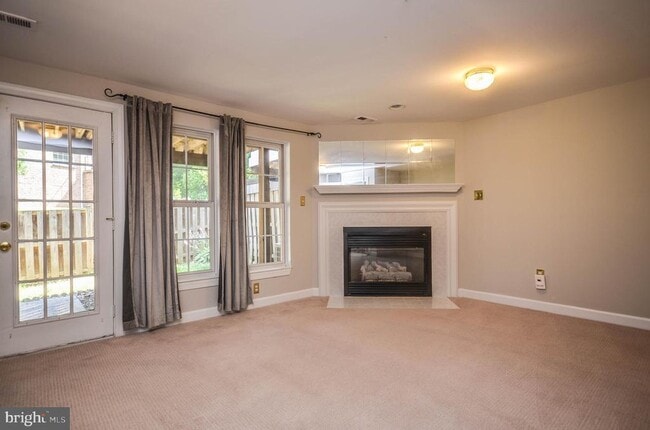Building Photo - 13776 Lambertina Pl