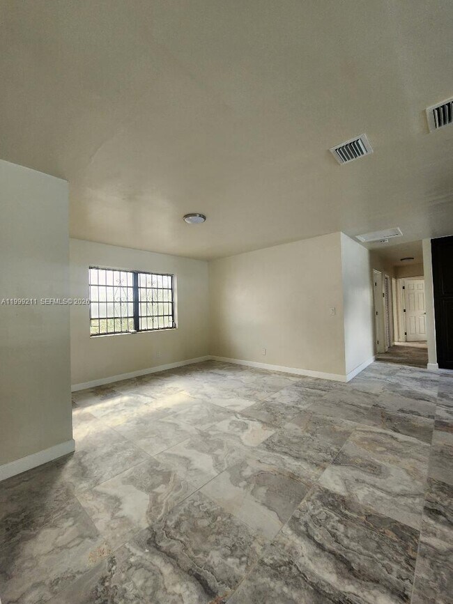 Foto del edificio - 7750 NW 14th Pl