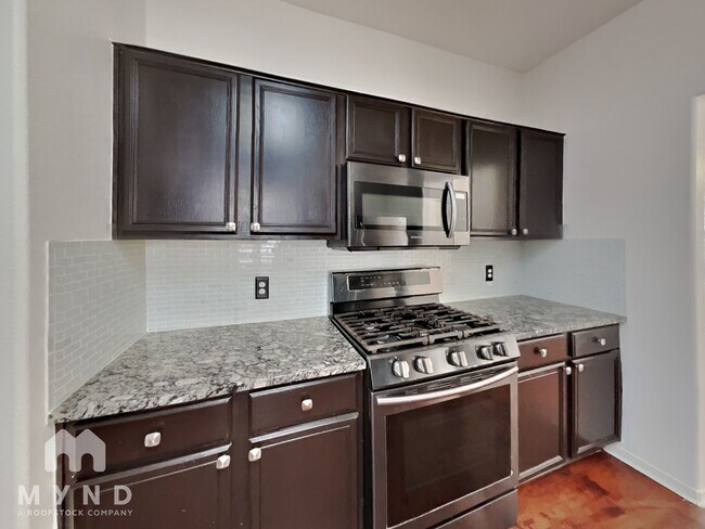 Foto del edificio - 19526 Dawn Canyon Rd