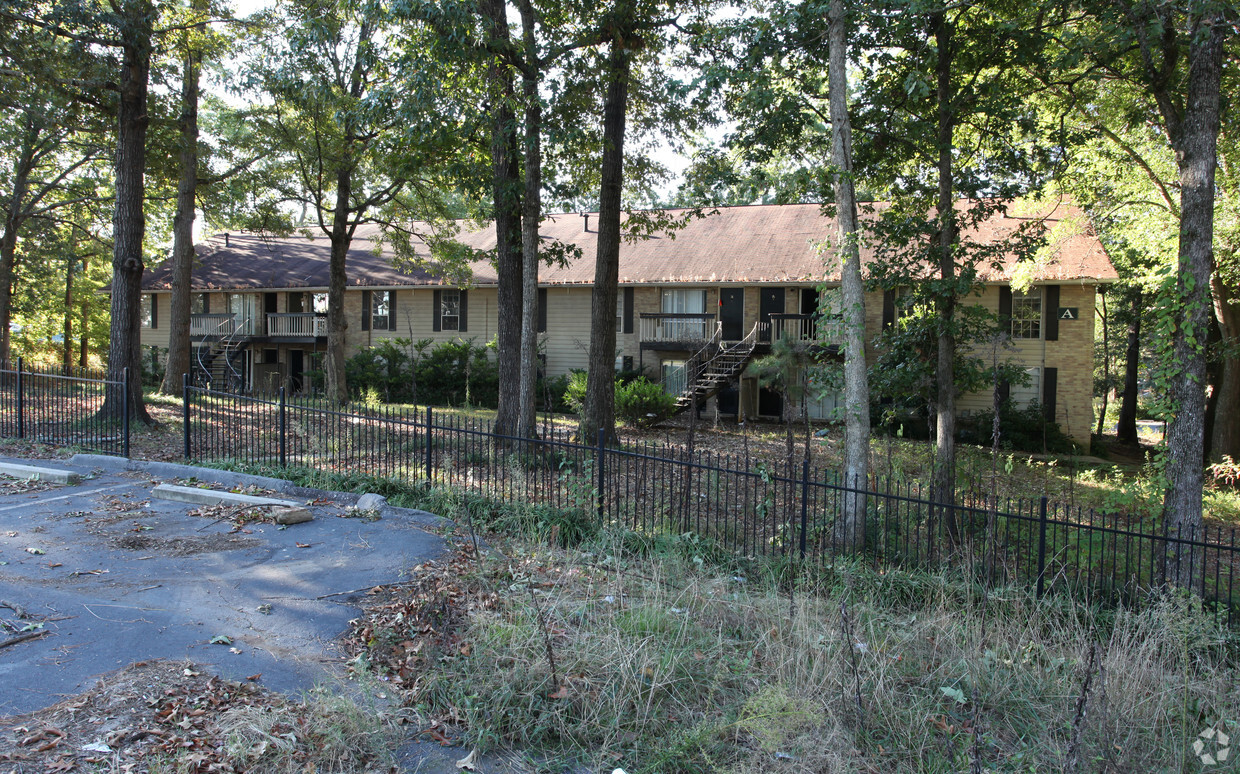Building Photo - Evergreen Apartments