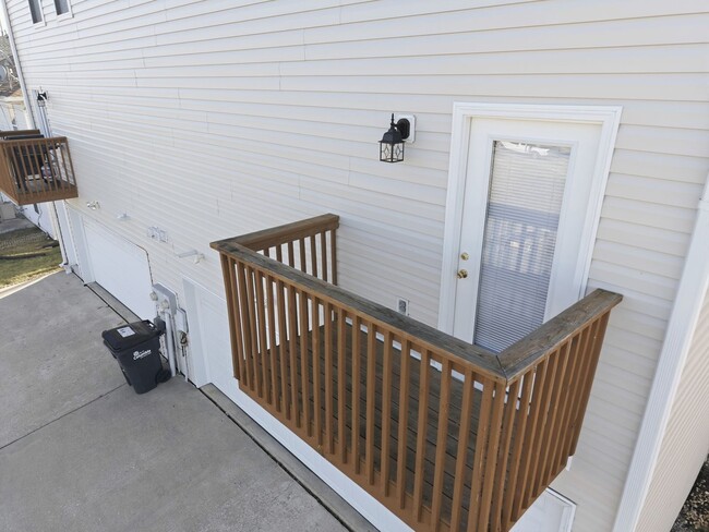 Foto del edificio - 2413-2415-2415 Northampton Dr