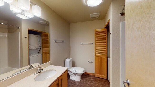 Interior Photo - Griffis South Waterfront