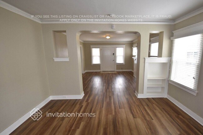 Building Photo - 1873 W 38th Pl