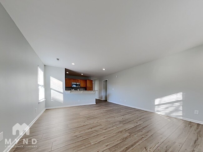 Foto del edificio - 118 Brantley Pl Dr