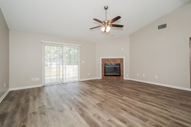 Building Photo - 7770 Collins Ridge Blvd