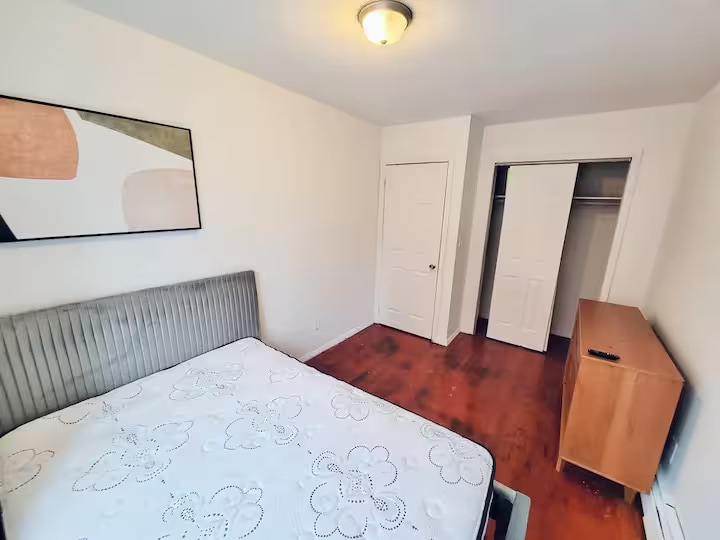 Furnished room/NOT APARTMENT - Furnished room/NOT APARTMENT