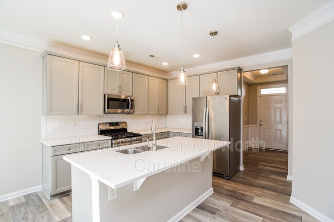 Building Photo - 11311 Savannah Creek Dr