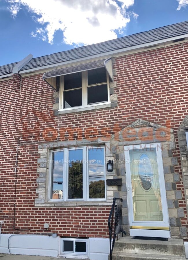 Building Photo - 288 N Oak Ave