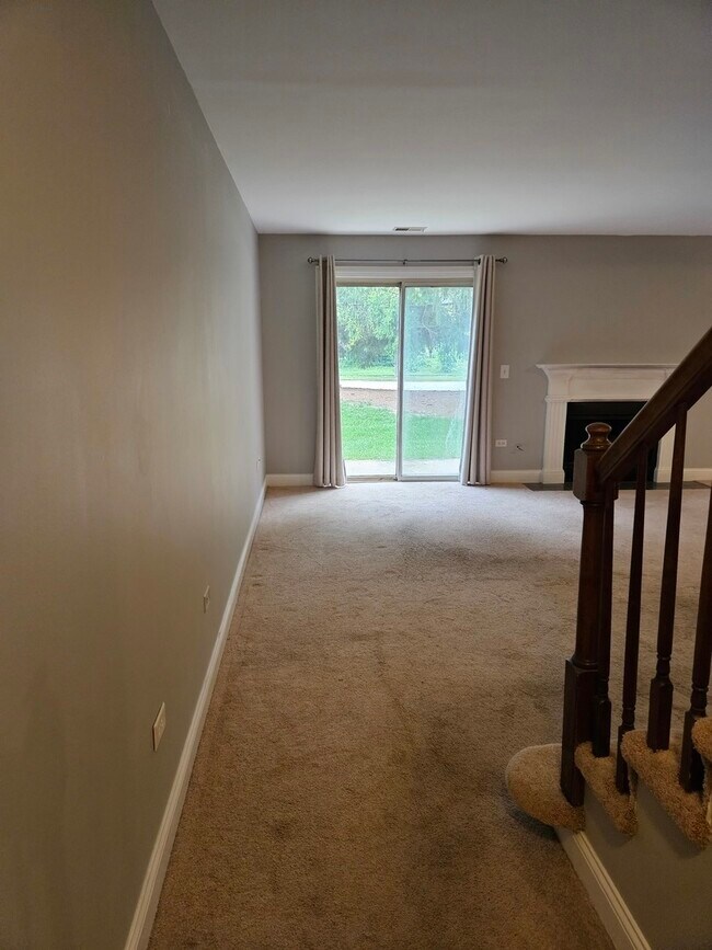 43 Foxcroft Rd Unit 43127, Naperville, IL 60565 Condo for Rent in