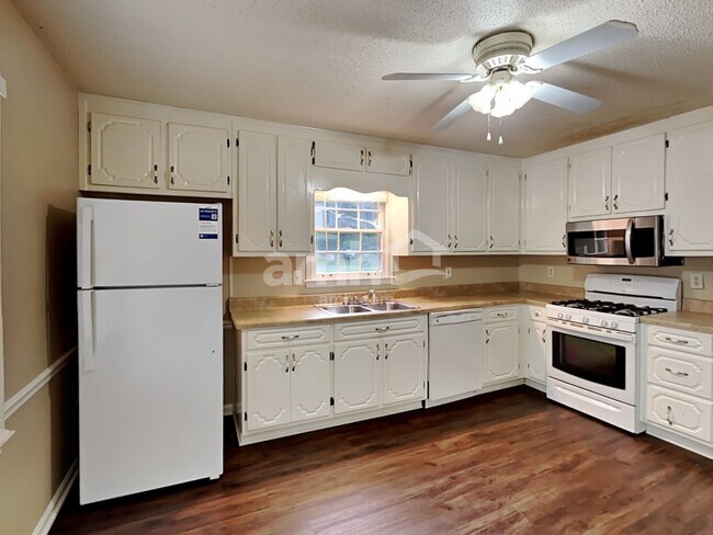 Building Photo - 4620 Newberry Drive