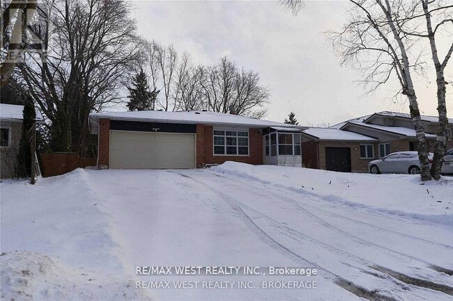 Photo du bâtiment - 323 Centre St