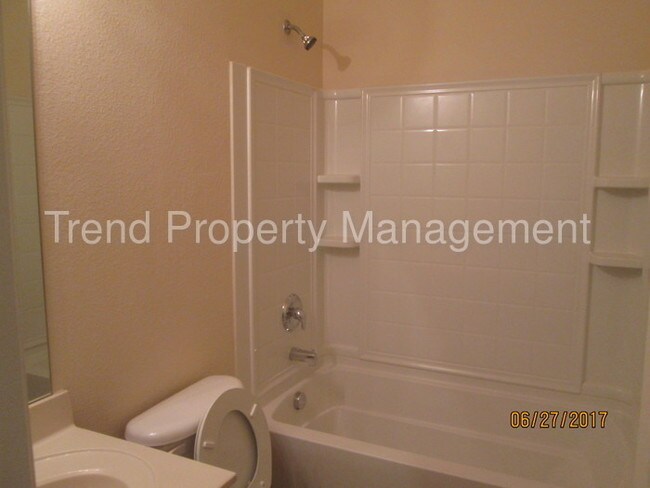 Building Photo - 5809 Mt Plymouth Point