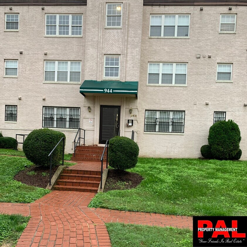944 Eastern Ave NE Unit 6, Washington, DC 20019 Condo for Rent in