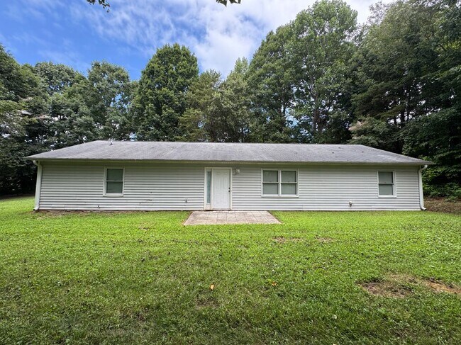 Building Photo - 169 Butterfield Cir
