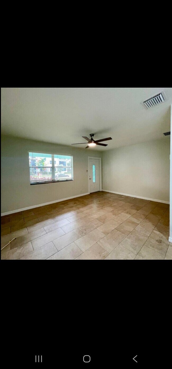 Foto del edificio - 1718 Mercer Ave