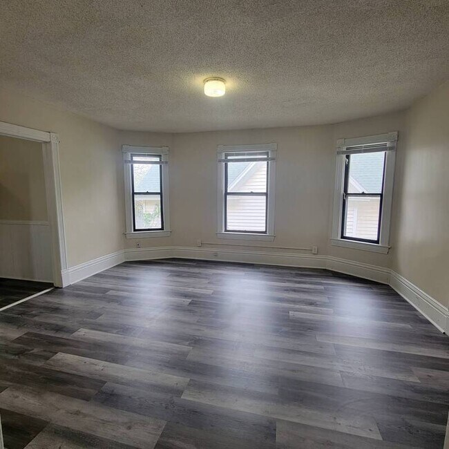 Foto del edificio - 849 6th St E