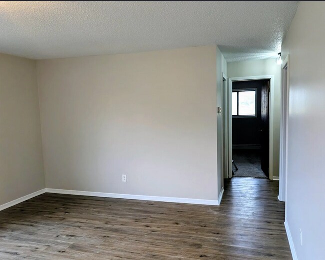 Foto del edificio - 303 W Elizabeth St