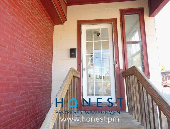 Foto del edificio - 74 Front St