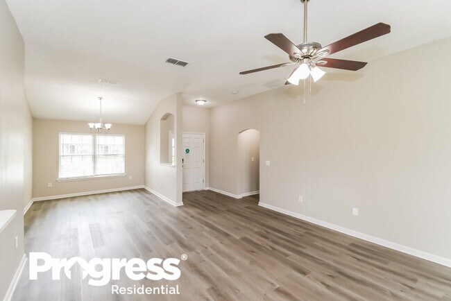 Foto del edificio - 2727 Creek Ridge Dr