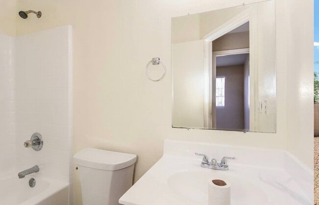 Building Photo - 341 Buford Pl