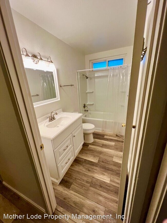 Foto del edificio - 3 br, 1 bath House - 19190 Beauchamp Dr #7