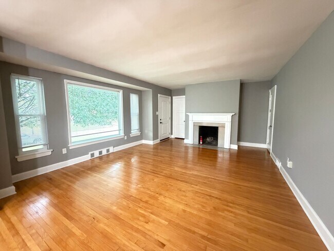 Foto del edificio - 2521 Wendell Ave